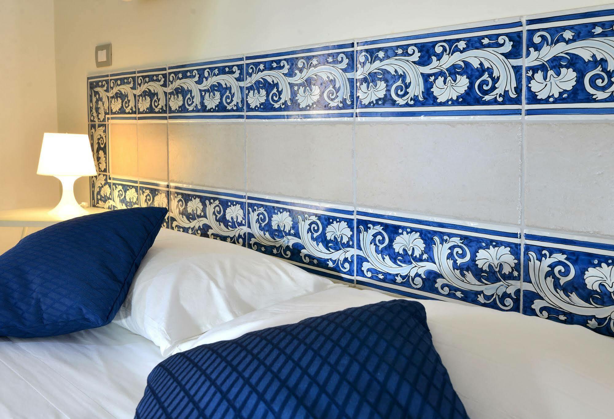 Santi E Saraceni Rooms Salerno Zewnętrze zdjęcie